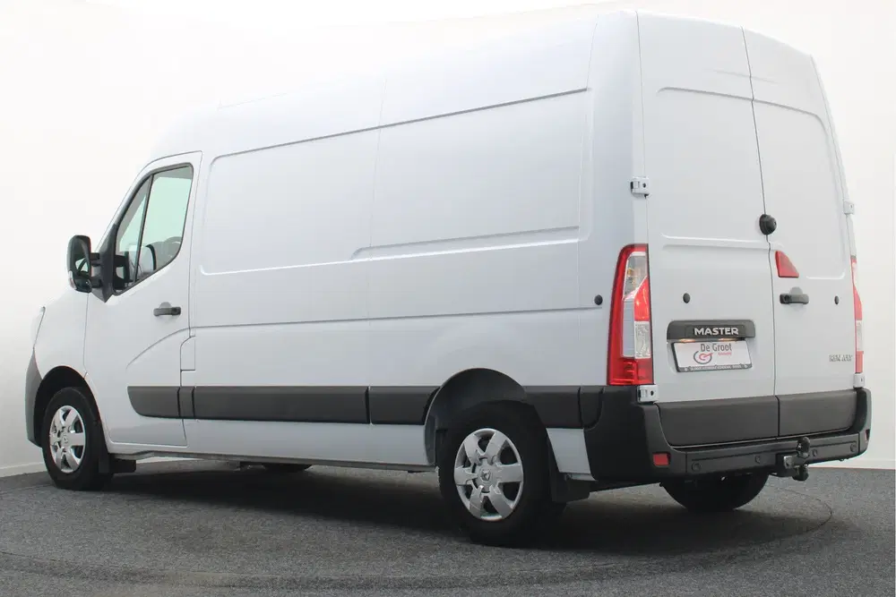 Renault Master T35 2.3 dCi 180 L2H2 3-Zits uit 2024, foto 3