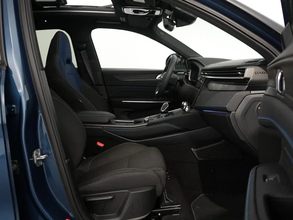Lynk & Co 01 1.5 uit 2023, foto 4