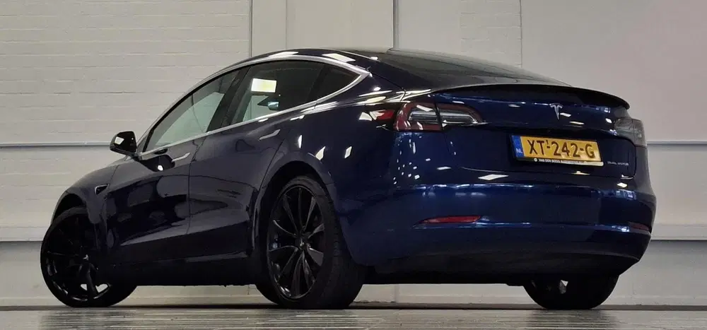 Tesla Model 3 Performance AWD 75 kWh 463PK SOH 83 uit 2019, foto 7