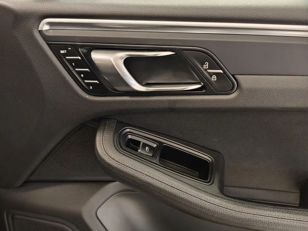 Porsche Macan 2.0T Panoramadak Trekhaak Leder carplay 21 uit 2019, foto 14