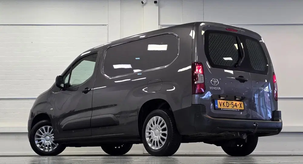 Toyota Proace City 1.2 Turbo Professional Long Trekhaak Navi uit 2021, foto 5