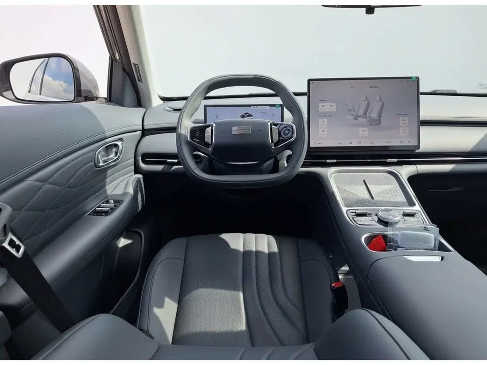 Geely Starray EM-i 1.5 Pro PHEV 360CAMERA uit 2026, foto 3