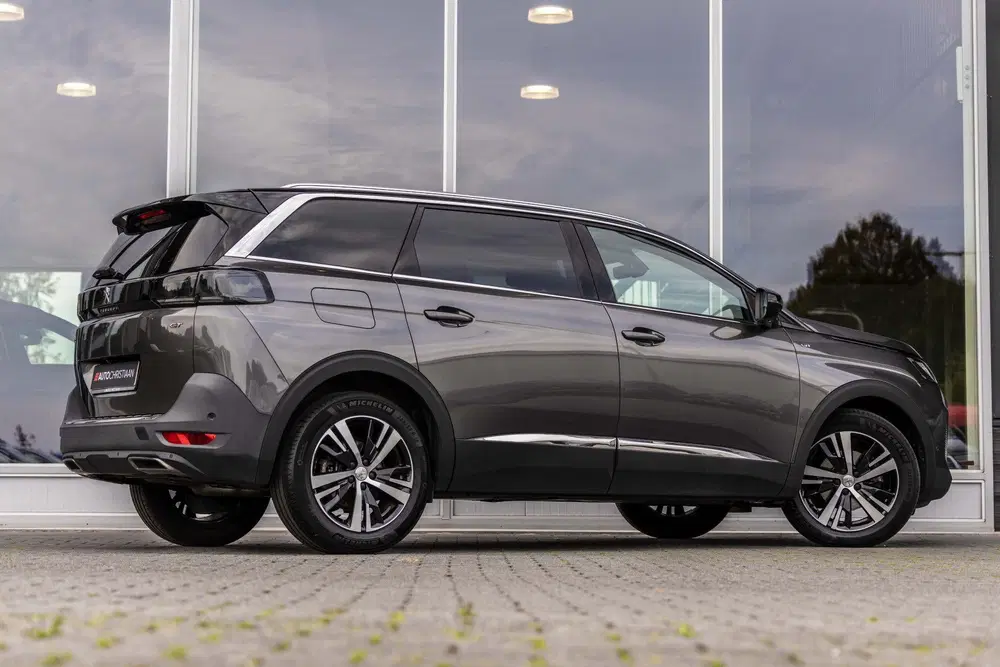 Peugeot 5008 1.2 PureTech GT 7P uit 2021, foto 2