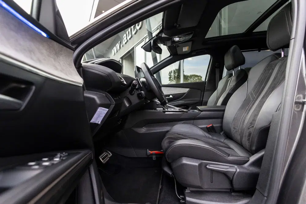 Peugeot 5008 1.2 PureTech GT 7P uit 2021, foto 9