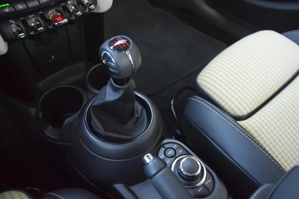 Mini John Cooper Works 1.5 John Cooper Works JCW uit 2022, foto 13