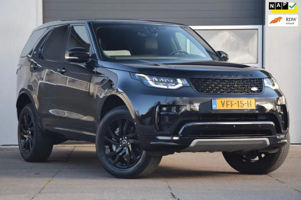 Land Rover Discovery 3.0 Sd6 HSE Luxury TREHAAK uit 2020
