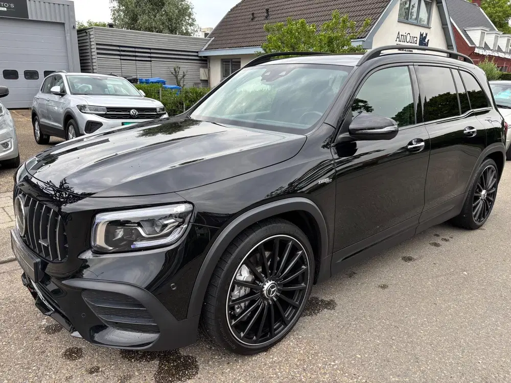 Mercedes-Benz GLB AMG 35 4MATIC Pano Burmester 21” uit 2021, foto 2