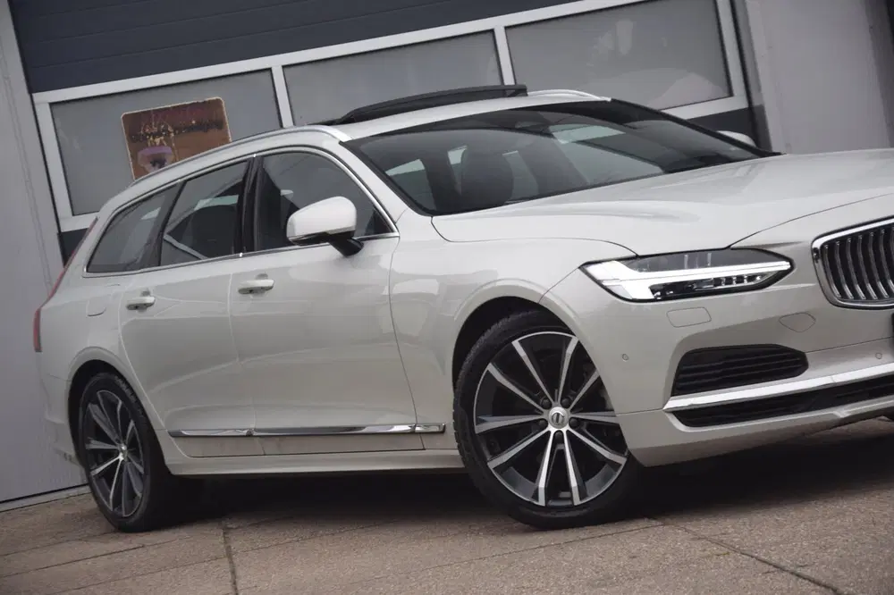 Volvo V90 2.0 T6 AWD Inscription 8.284 EURO EXTRA OP uit 2022, foto 3