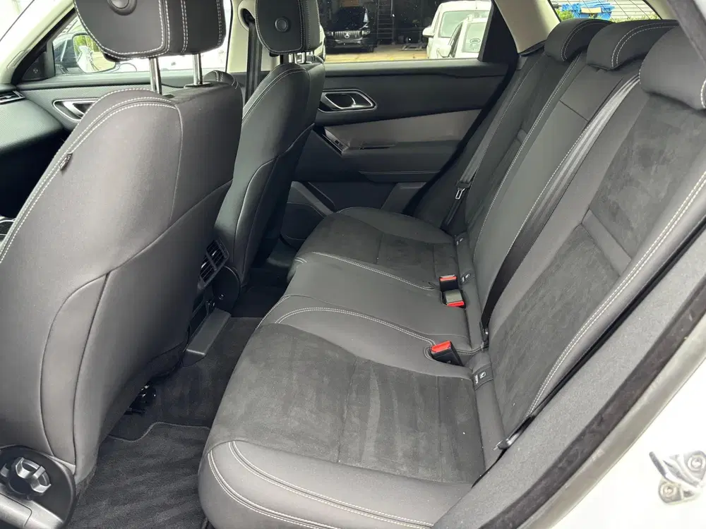 Land Rover Range Rover Velar 2.0 P300 Turbo AWD 300PK Head u uit 2019, foto 9