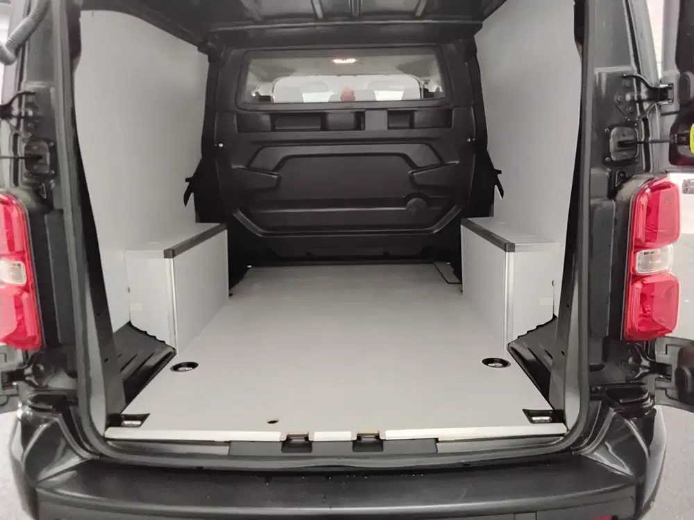 Opel Vivaro 1.5 Diesel 120pk L3 Dubbele Cabine Apple C uit 2024, foto 2