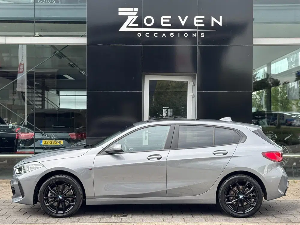BMW 1-serie 120i M-pakket uit 2023, foto 15