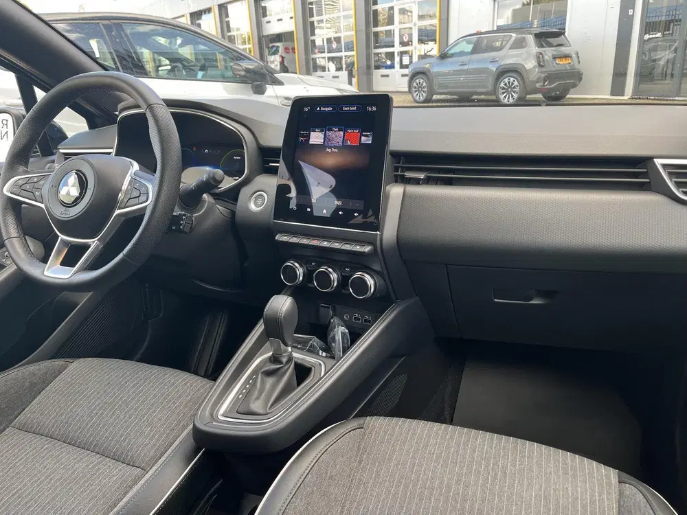 Mitsubishi Colt 1.6 HEV 145pk Instyle Full Hybrid AUTOMAAT uit 2024, foto 2