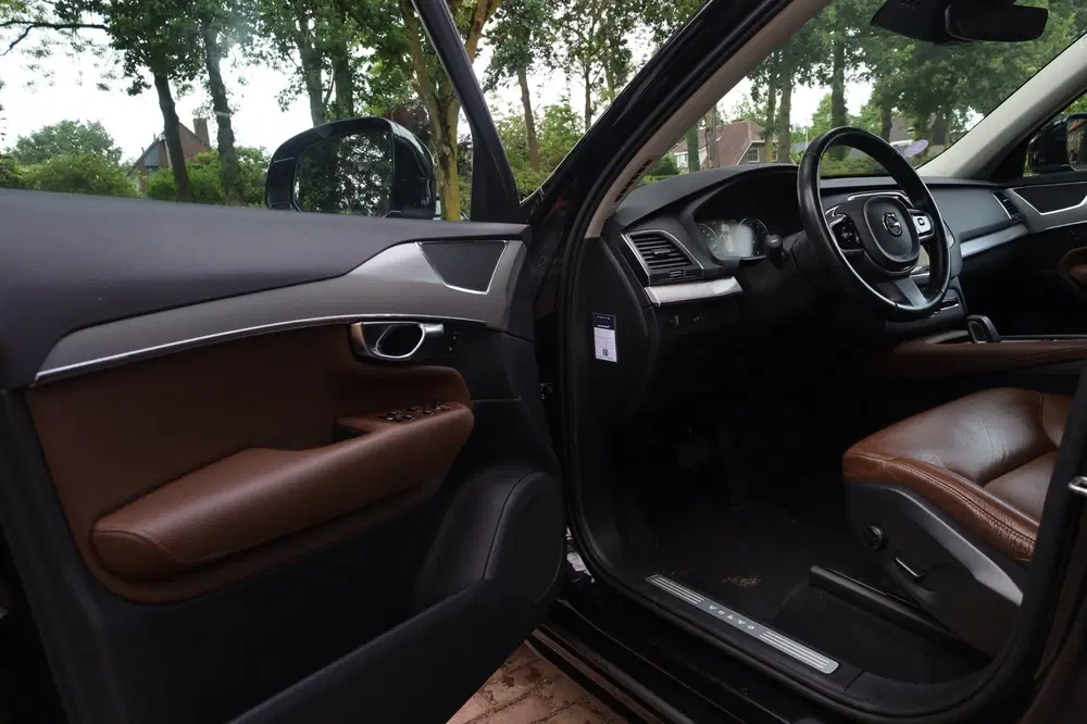 Volvo XC90 2.0 B5 AWD Momentum Pro Aut. uit 2020, foto 15