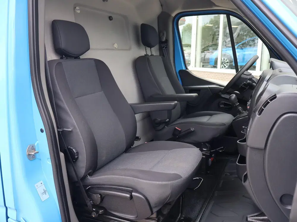 Renault Master T35 2.3 DCI 130 PK L2H2 + 2 SCHUIFDEUREN uit 2019, foto 4