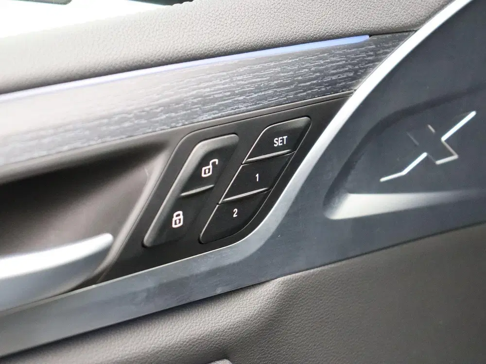 BMW iX3 High Executive 80 kWh SoH 97% uit 2024, foto 14