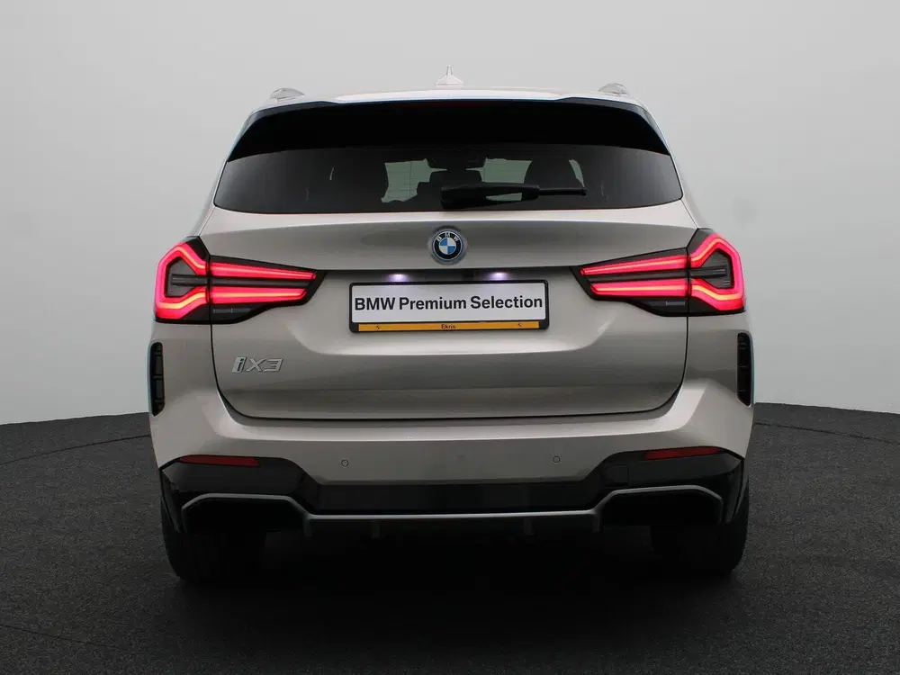 BMW iX3 High Executive 80 kWh SoH 97% uit 2024, foto 5