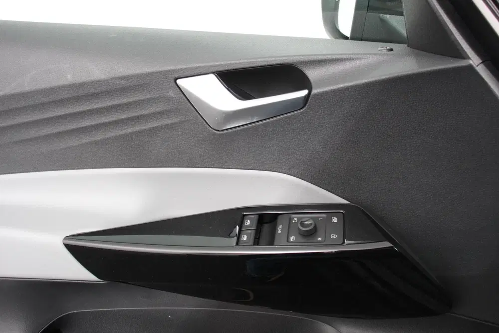 Volkswagen ID.3 Pro Edition 204pk Warmtepomp 18"Lichtmetal uit 2023, foto 13