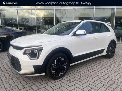Kia Niro DynamicLine 64.8 kWh Nav uit 2024