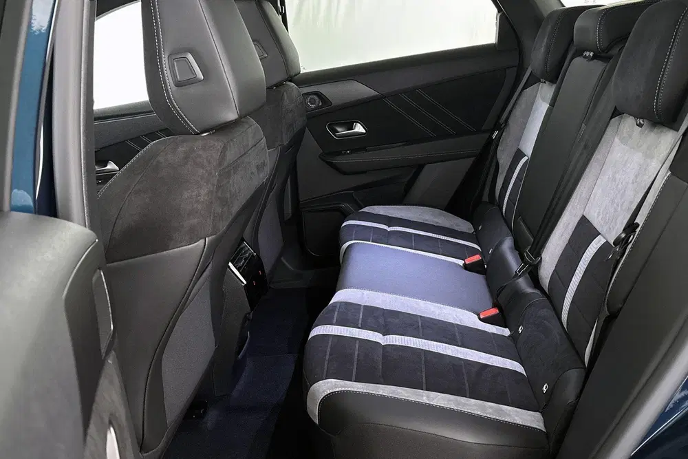 Opel Grandland Business Edition 97 kWh Pano Head-Up uit 2026, foto 9