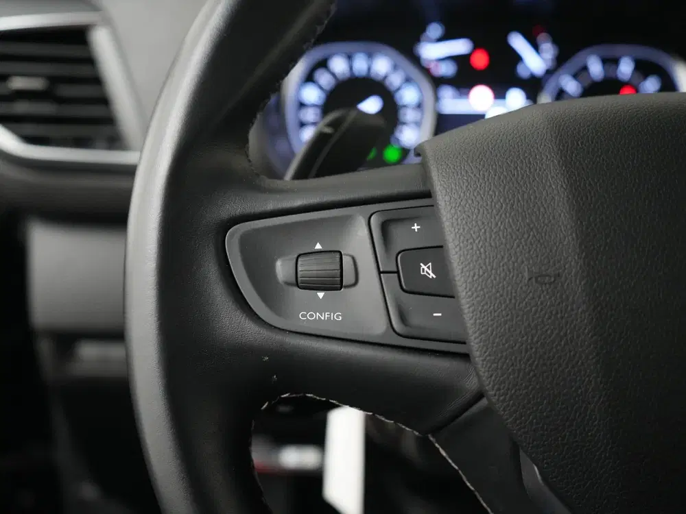 Peugeot Expert 2.0 BlueHDI 180 DC Achteruit rijcamera uit 2024, foto 13