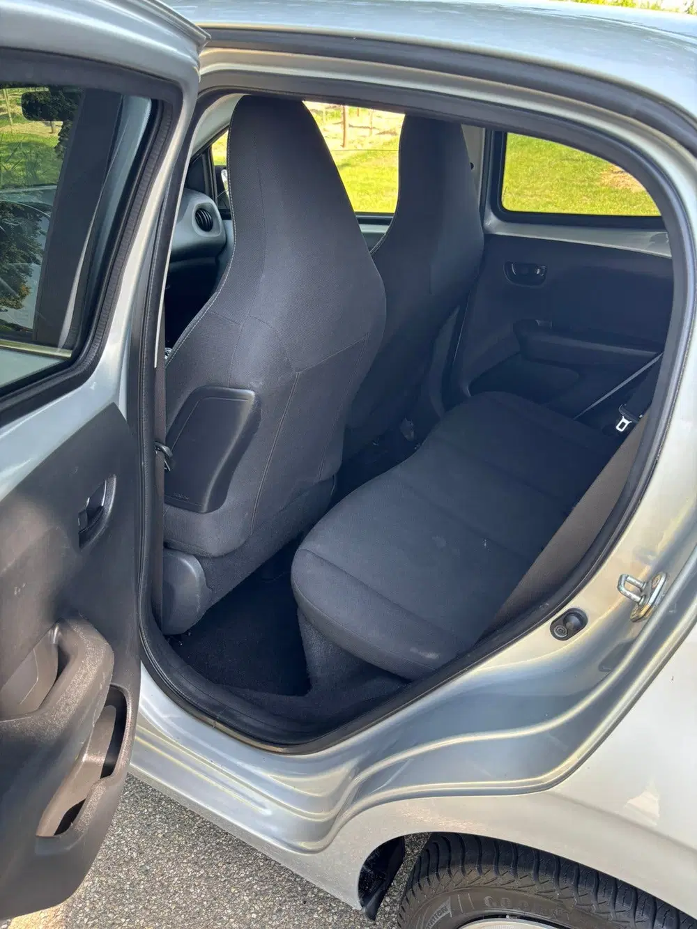 Peugeot 108 1.0 E-vti 72pk 5D 2020 Grijs Airco uit 2020, foto 10