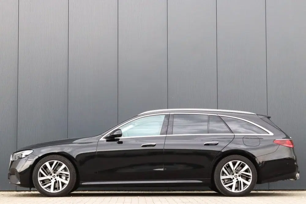 Mercedes-Benz E-Klasse 300e Avantgarde Plus 108km Tre uit 2024, foto 6