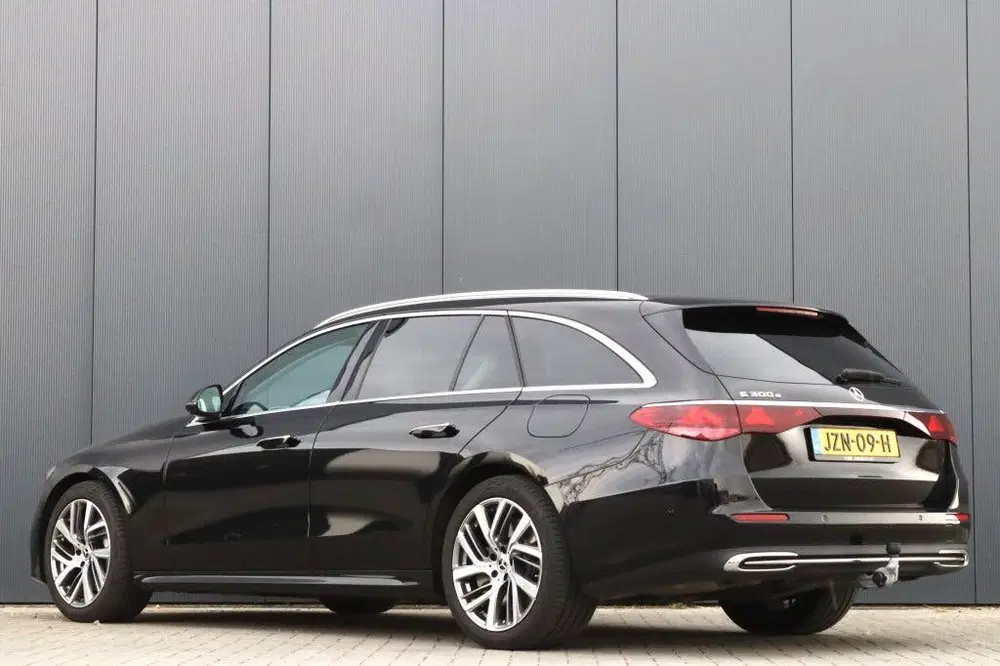 Mercedes-Benz E-Klasse 300e Avantgarde Plus 108km Tre uit 2024, foto 8
