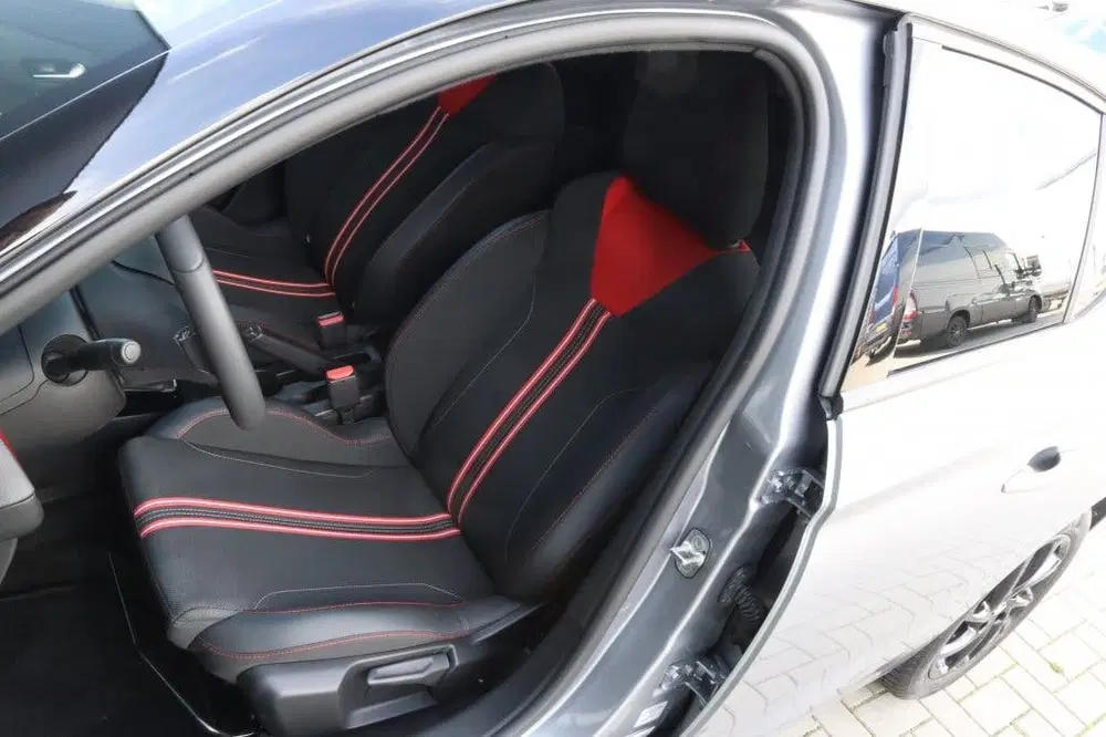 Opel Corsa 1.2 GS Line Apple Carplay Android Auto uit 2023, foto 13