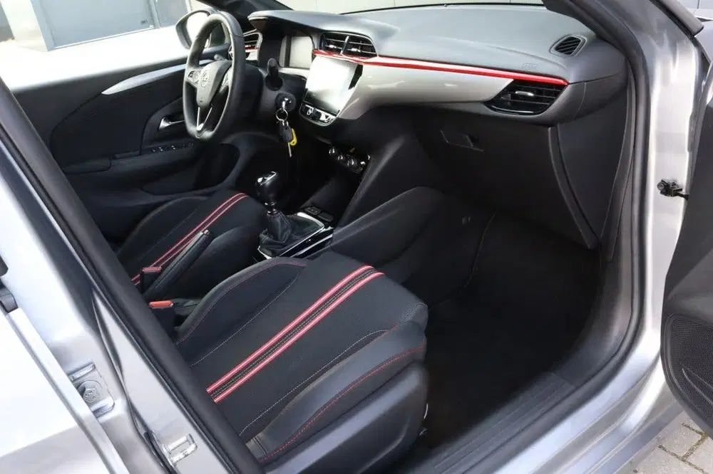 Opel Corsa 1.2 GS Line Apple Carplay Android Auto uit 2023, foto 14