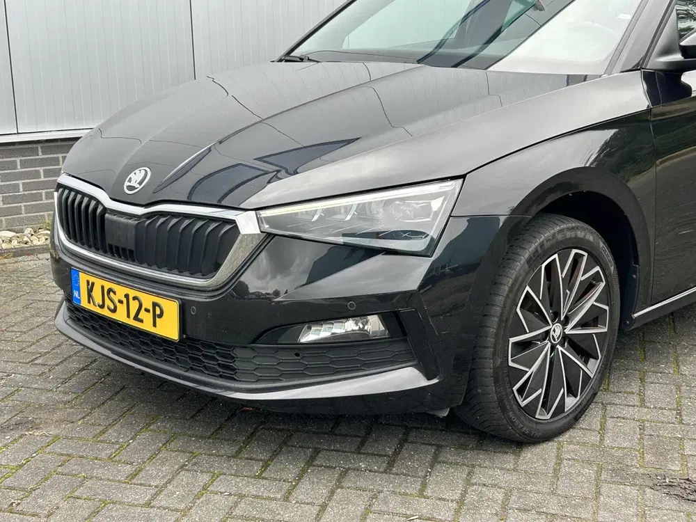 Skoda Scala 1.0 TSI 110pk DSG AUTOM. Ambition GLAZEN P uit 2022, foto 9