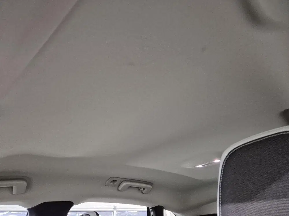 Volvo V40 Cross Country 1.5 T3 uit 2019, foto 13