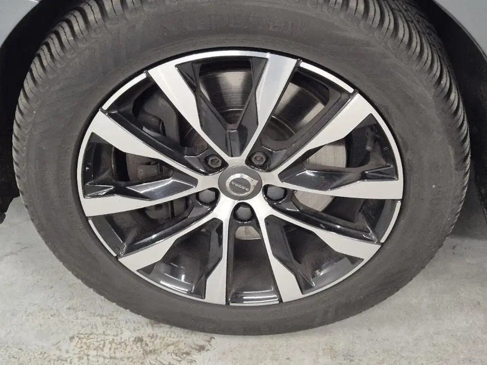 Volvo V40 Cross Country 1.5 T3 uit 2019, foto 9