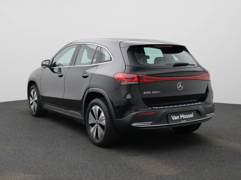 Mercedes-Benz EQA 250+ Luxury Line uit 2022, foto 2