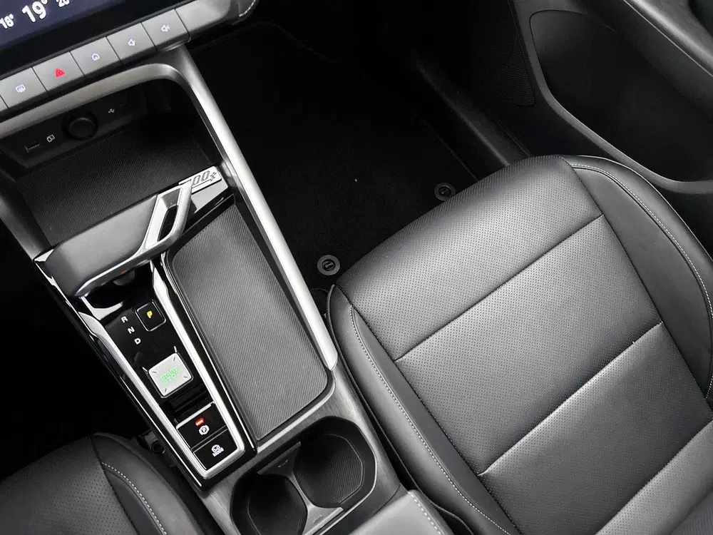 MG ZS 1.5 Hybrid+ Luxury 18"LM velgen uit 2025, foto 10