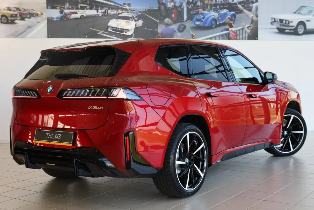 BMW iX3 40 eDrive M Sportpakket Pro uit 2026, foto 2