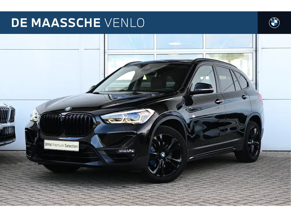 BMW X1 sDrive18i Sport Line Automaat uit 2019