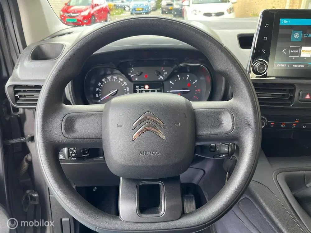 Citroën Berlingo Citroen Berlingo XL 1.2 PT Live 7p. uit 2020, foto 14