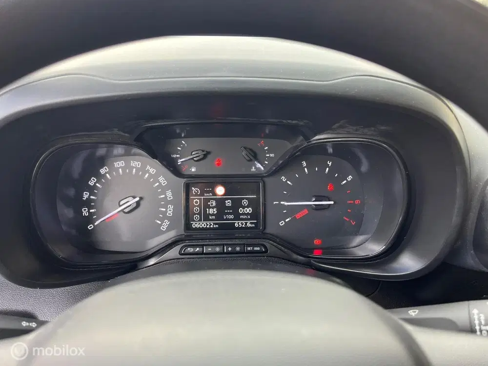 Citroën Berlingo Citroen Berlingo XL 1.2 PT Live 7p. uit 2020, foto 15