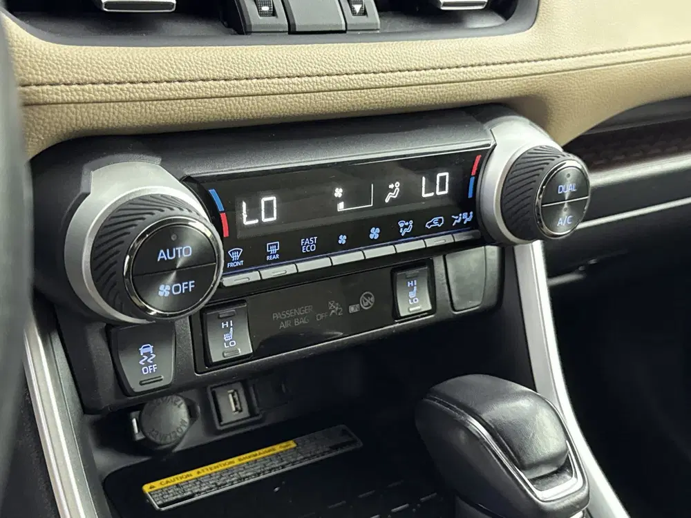 Toyota RAV 4 2.5 Hybrid Style uit 2021, foto 9
