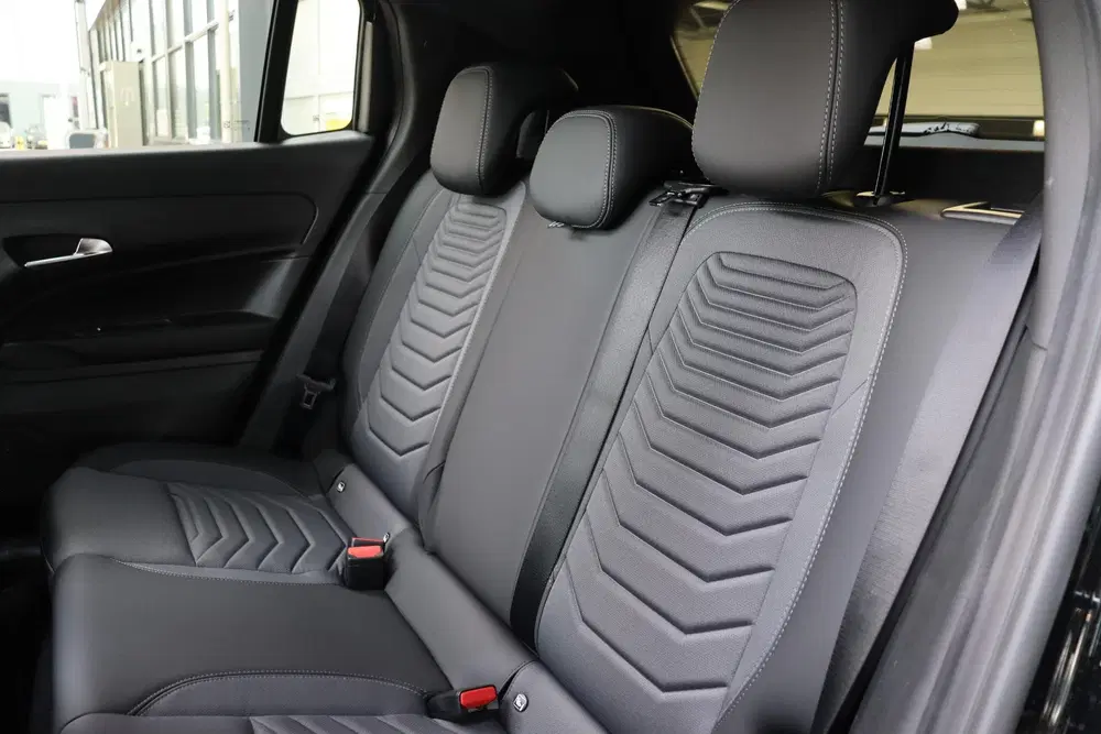 Jeep Avenger 1.2 e-Hybrid Summit Facelift Panoramadak C uit 2026, foto 14