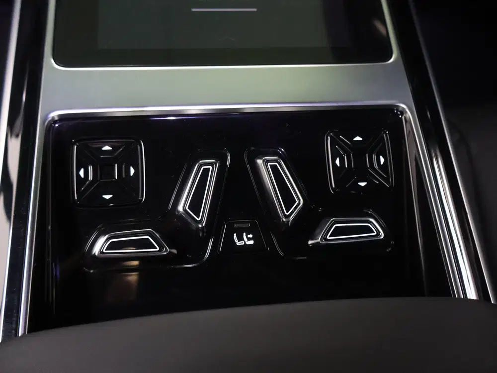 Audi A8 60 TFSI e quattro uit 2022, foto 12