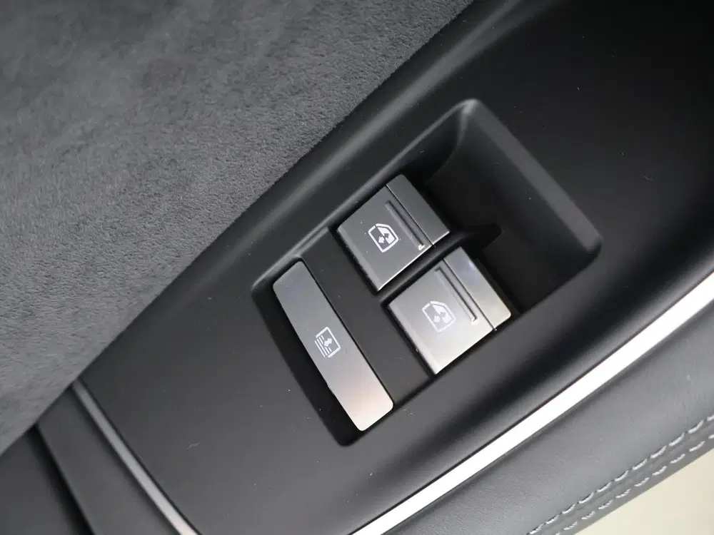 Audi A8 60 TFSI e quattro uit 2022, foto 15