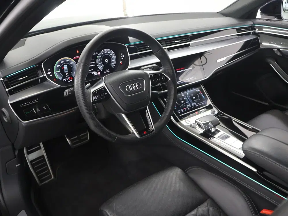 Audi A8 60 TFSI e quattro uit 2022, foto 7