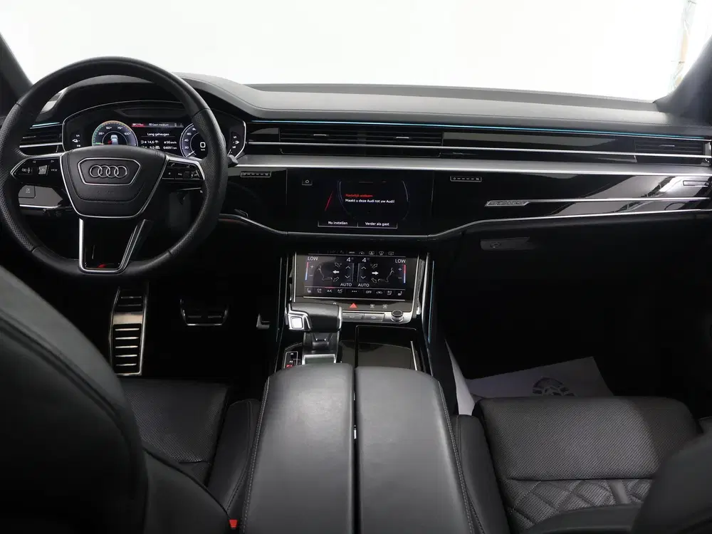 Audi A8 60 TFSI e quattro uit 2022, foto 8