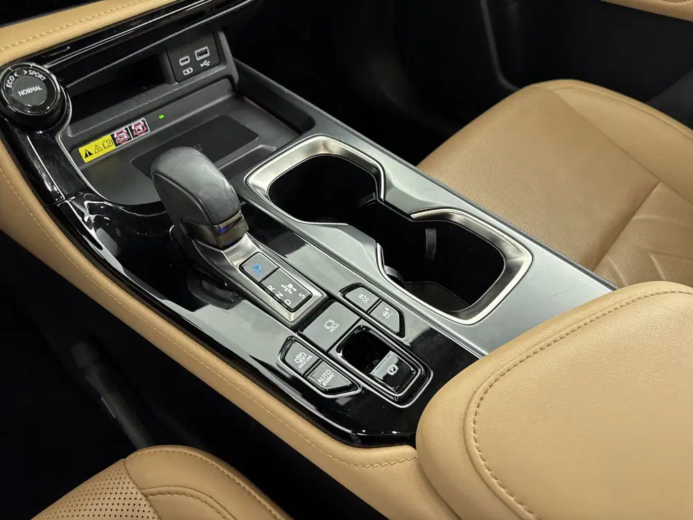 Lexus NX 450h+ AWD Executive Line uit 2023, foto 12