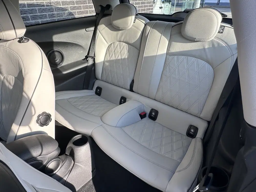 Mini Cooper 1.5 Cooper Chili BUSINESS PLUS uit 2021, foto 13