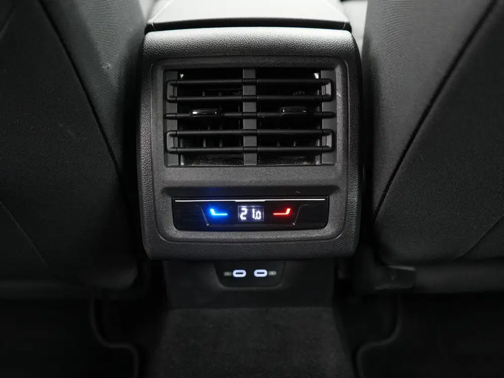 Volkswagen Golf 1.4 eHybrid Style uit 2023, foto 15