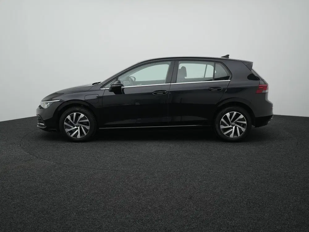 Volkswagen Golf 1.4 eHybrid Style uit 2023, foto 2