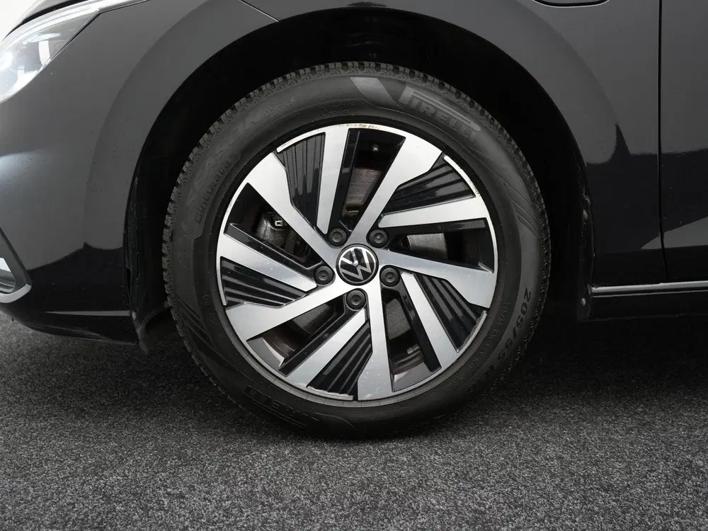 Volkswagen Golf 1.4 eHybrid Style uit 2023, foto 8