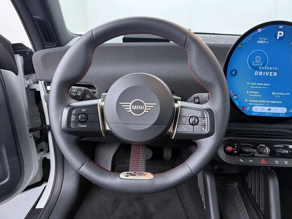 Mini John Cooper Works Cooper E John Cooper Works Pakket uit 2025, foto 2